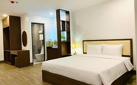 Fiorus Airport Hotel